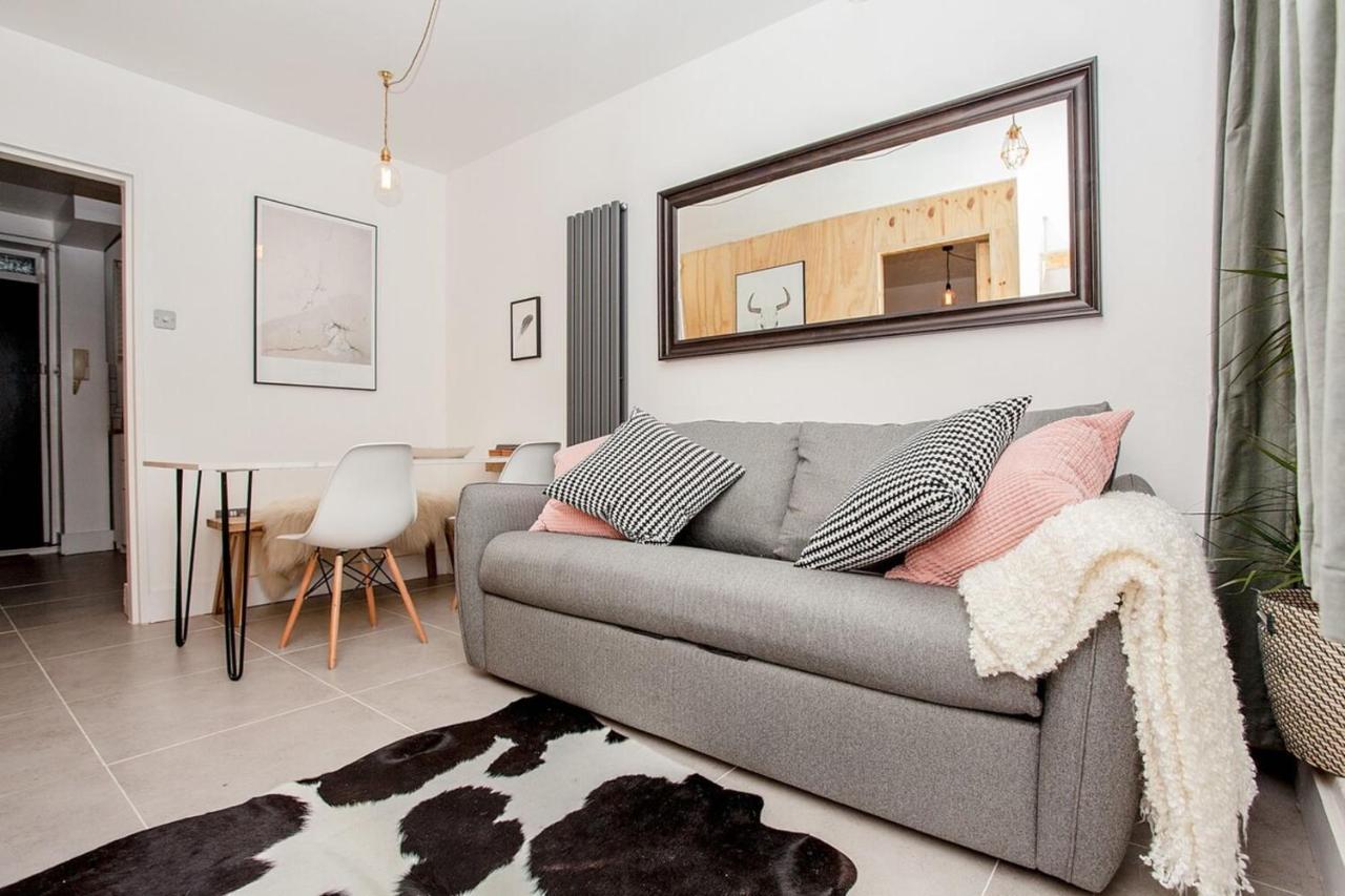 Modern Central 1Bd Flat In Clerkenwell - Sleeps 4! London Bagian luar foto